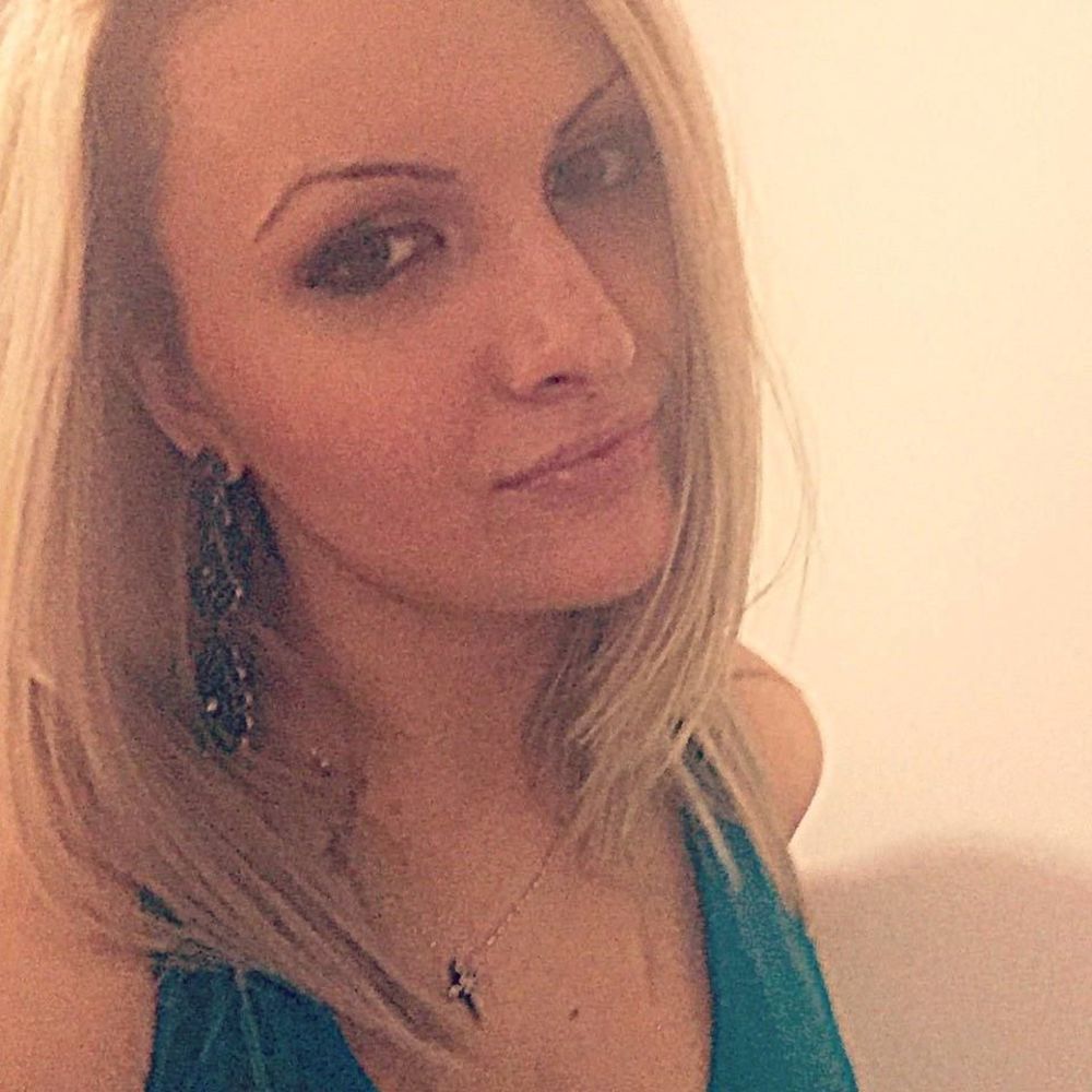 Meet your Posher, Evelina